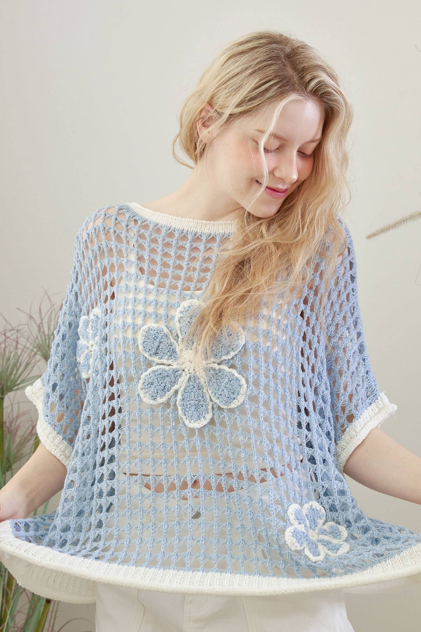 Contrast Crochet 3/4 Sleeve Knit Top with Daisy: Sky Blue
