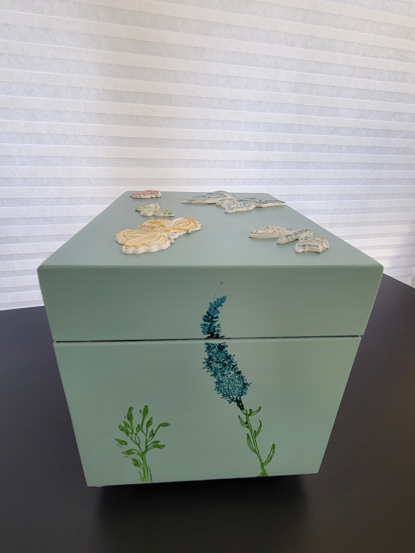 3D Butterflies & Wildflowers Keepsake Box