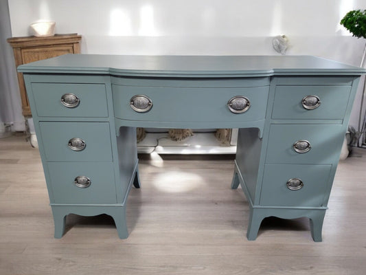 Stunning Desk/Vanity Makeover