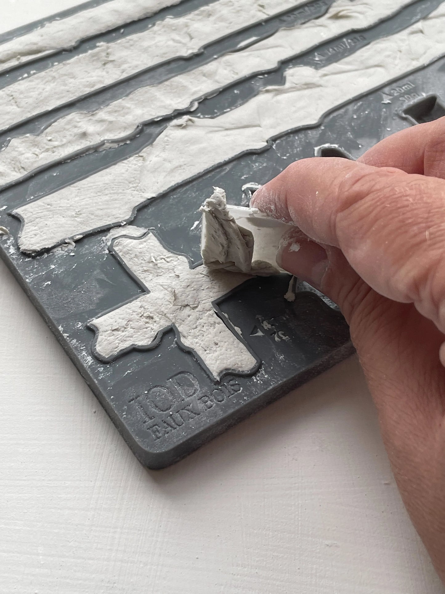 Faux Bois 6X10 IOD Mould™